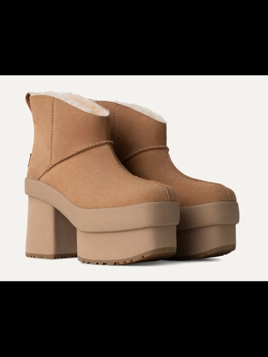 UGG Shoes - UGG Tan Chunky Platform Shearling Booties